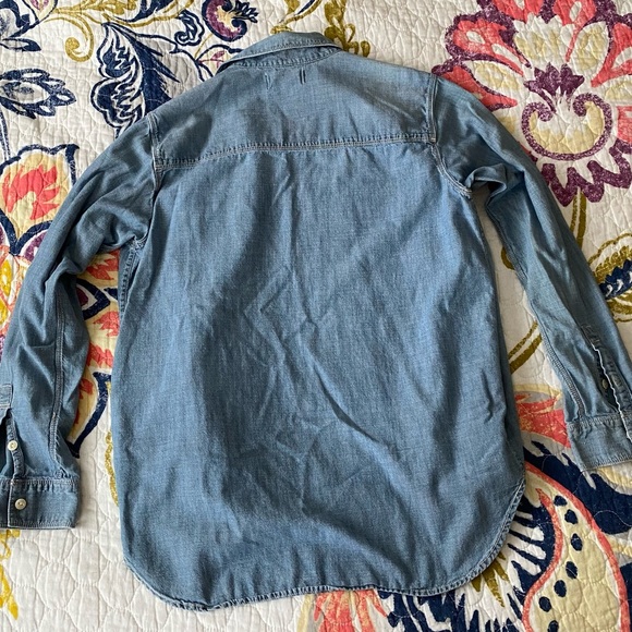 Madewell Chambray Button Down Shirt - Picture 3 of 3